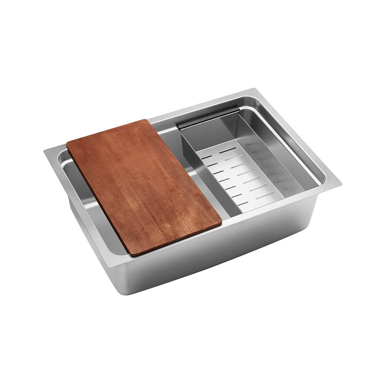 How can a metal stainless steel sink ensure long-term rust and corrosion resistance and maintain its new shine?